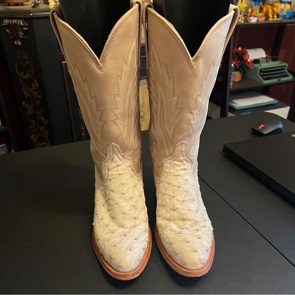 Tecovas Pearl Ostrich Jamie - Picture 1 of 5